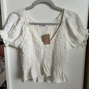 NWT Vestique Top Size Small